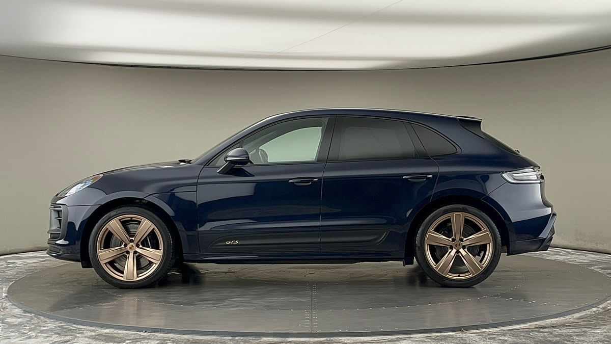 Porsche Macan Image 15