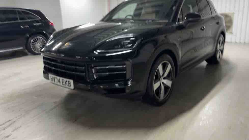 More views of Porsche Cayenne