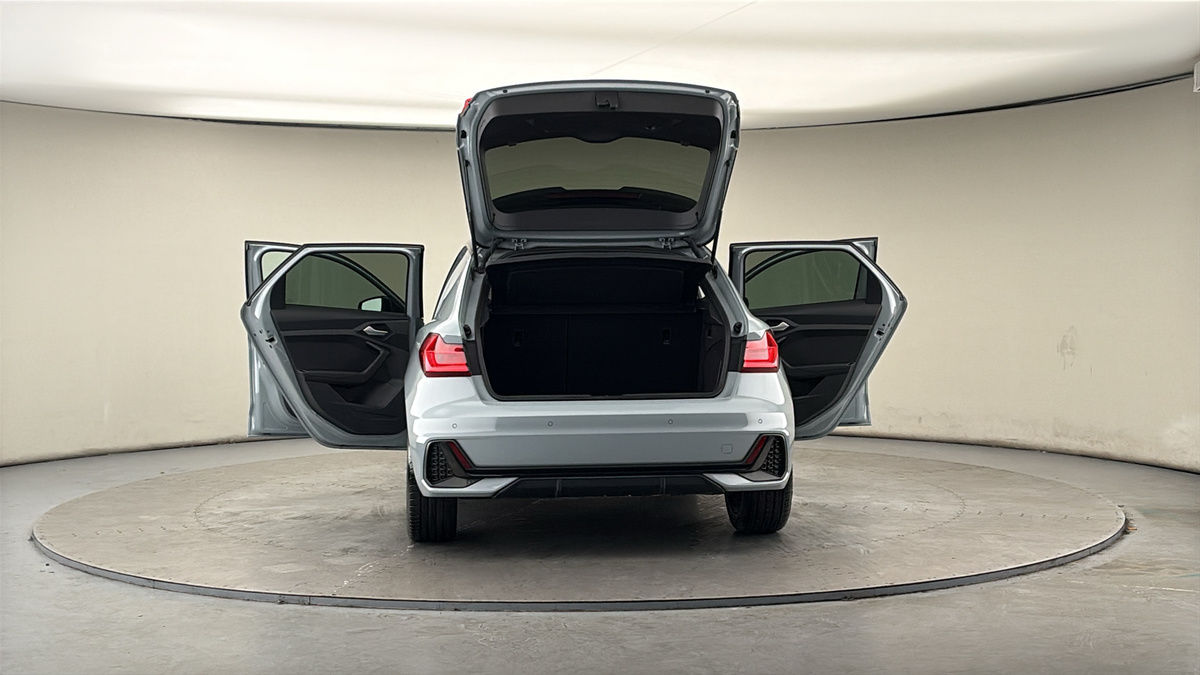 More views of Audi A1