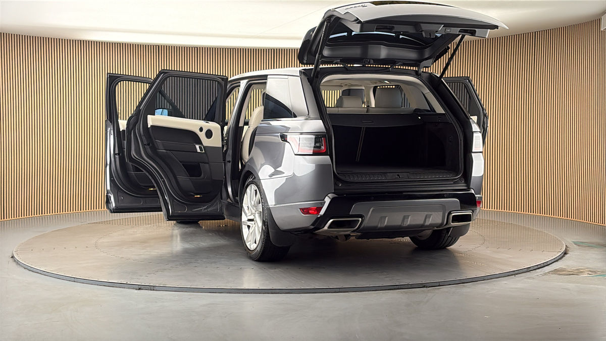 More views of Land Rover Range Rover Sport