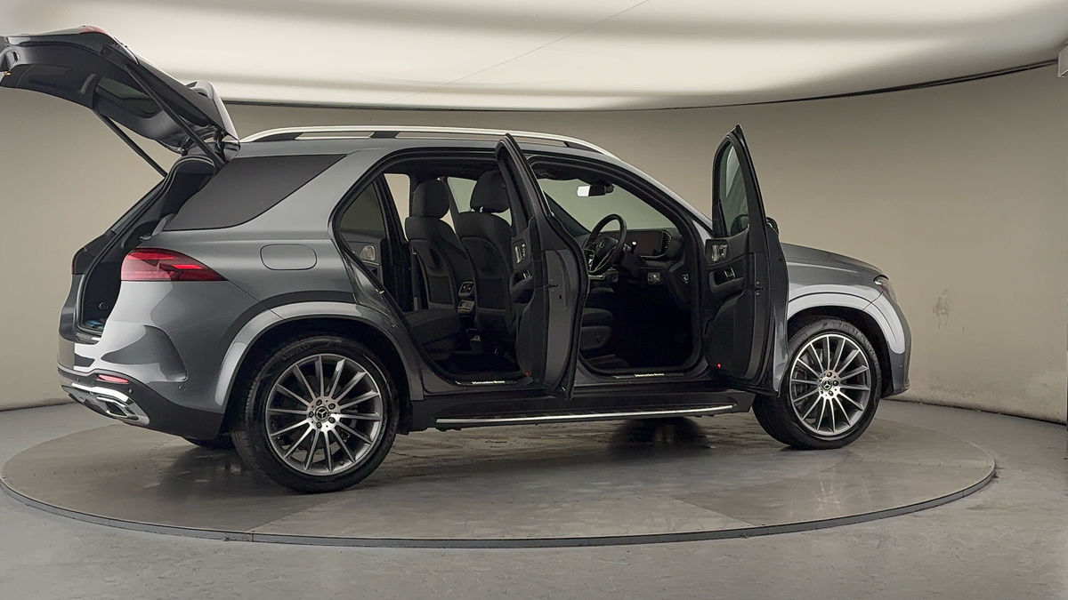 More views of Mercedes-Benz GLE