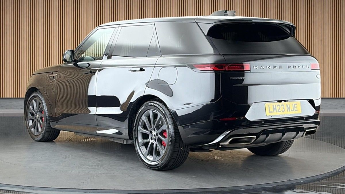 Land Rover Range Rover Sport Image 2