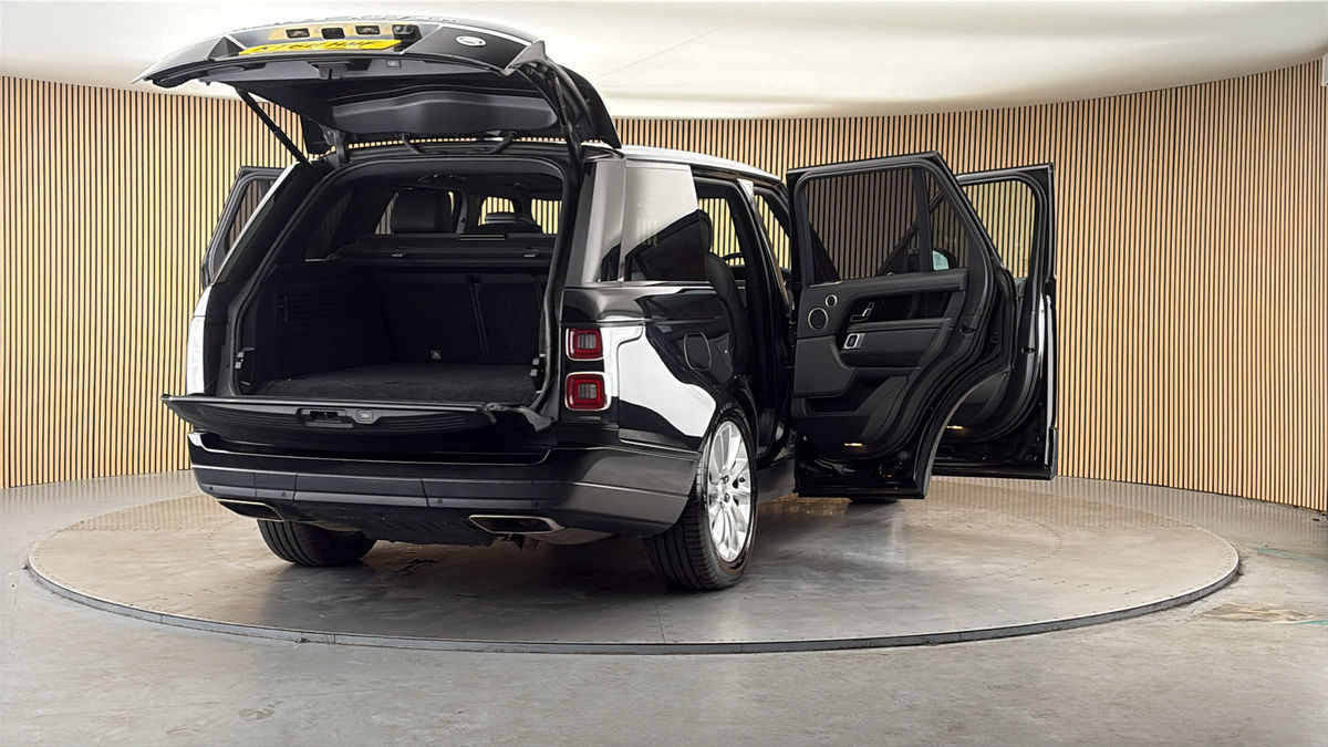 More views of Land Rover Range Rover
