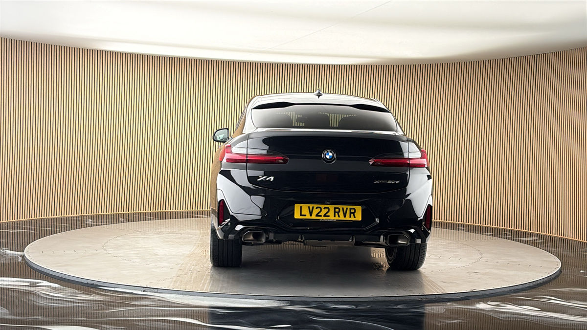 More views of BMW X4