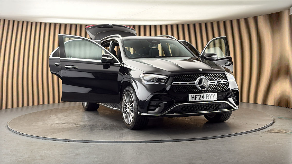 More views of Mercedes-Benz GLE