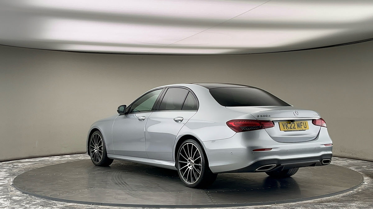 Mercedes-Benz E Class Image 2