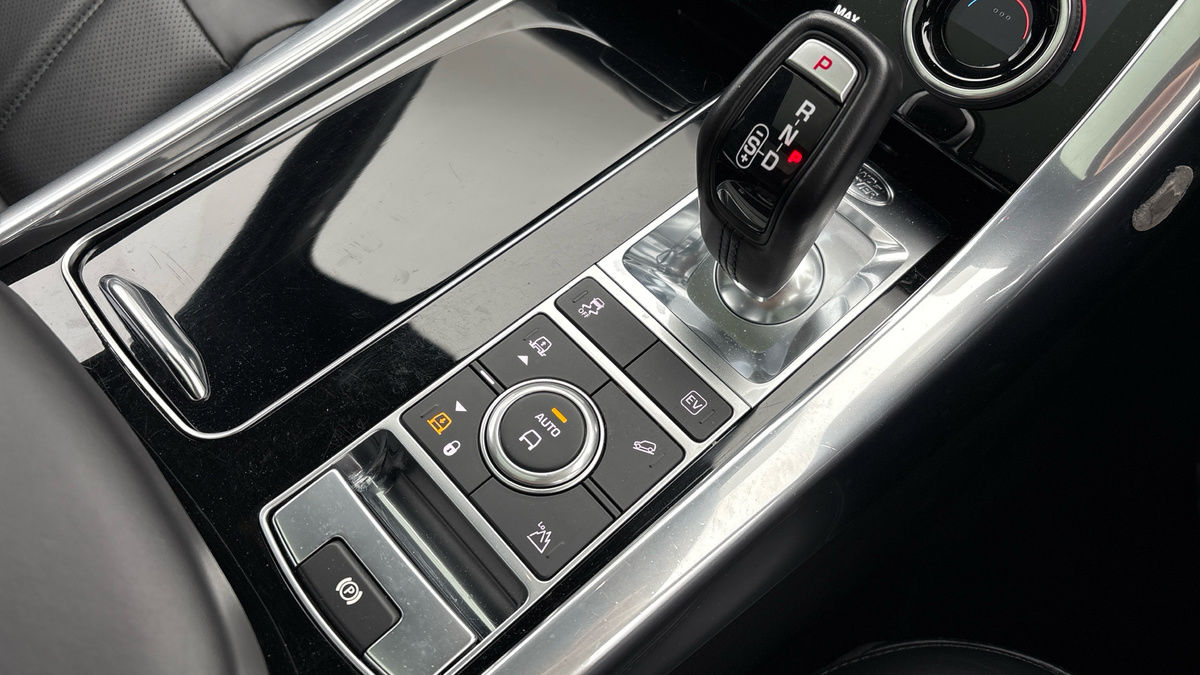Land Rover Range Rover Sport Image 18