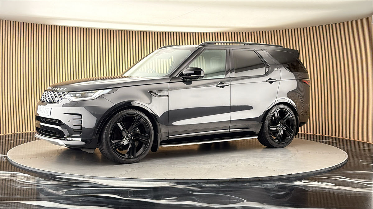 More views of Land Rover Discovery