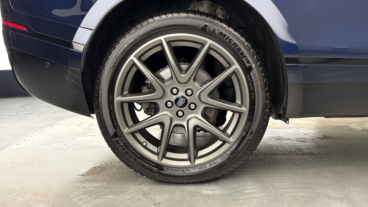 Land Rover Range Rover Velar Image 10