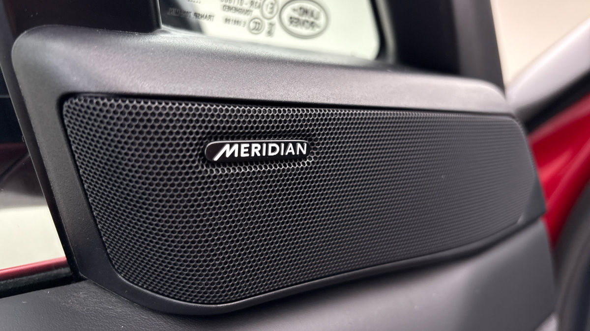 Land Rover Range Rover Sport Image 25