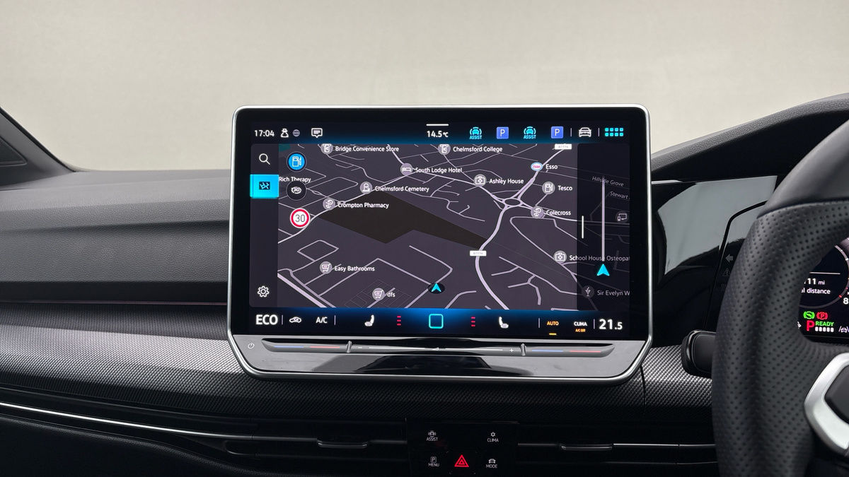 Volkswagen Golf Image 17