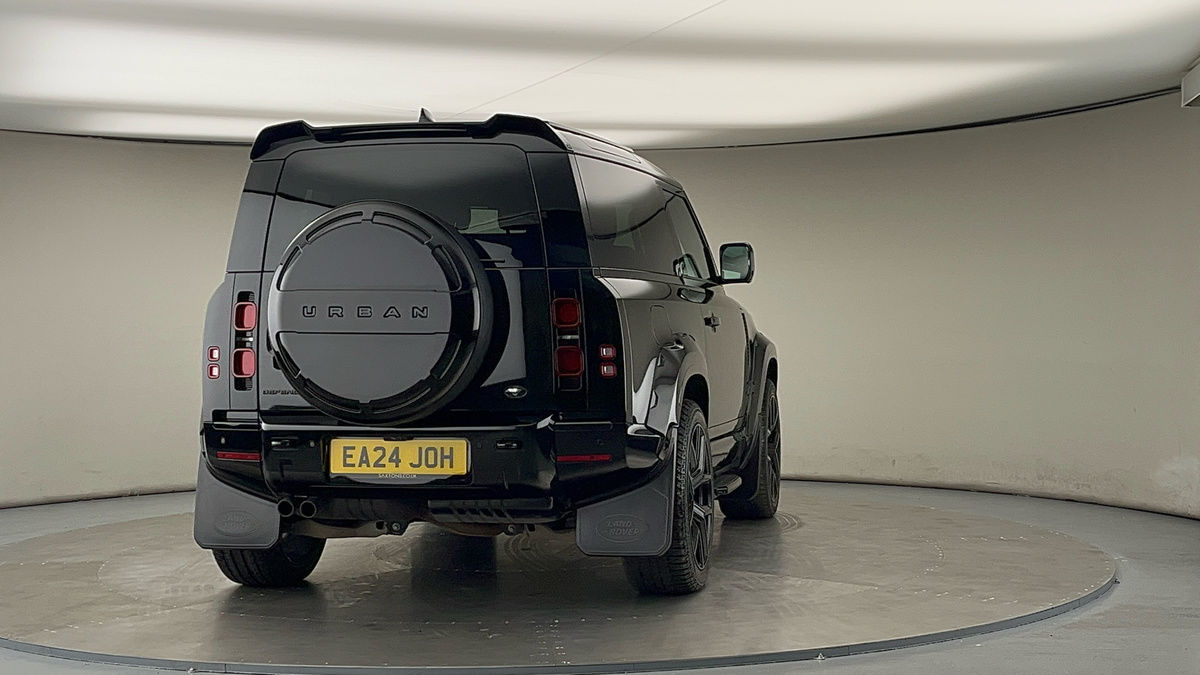 More views of Land Rover Defender 90