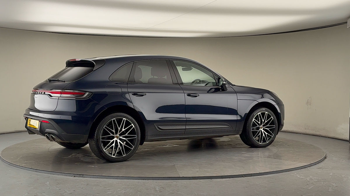 More views of Porsche Macan