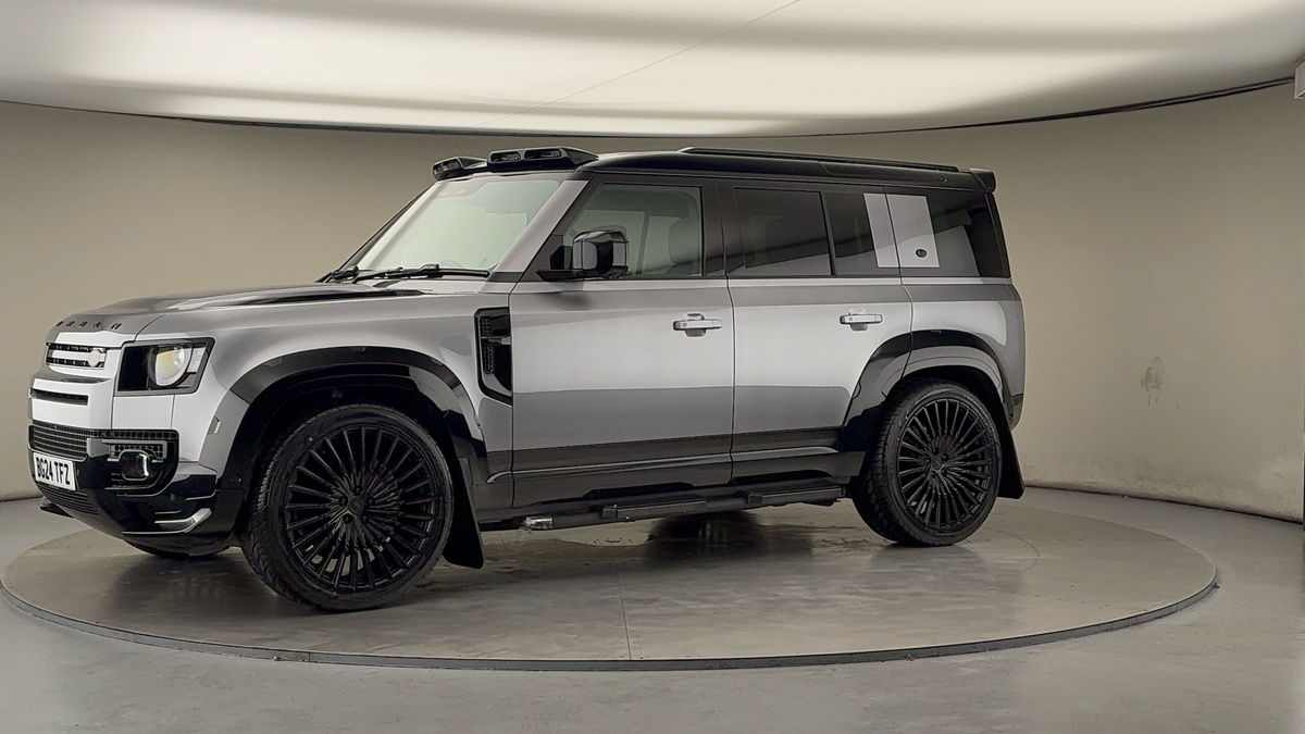 More views of Land Rover Defender 110