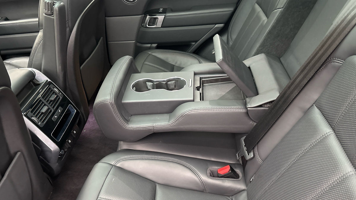 Land Rover Range Rover Sport Image 9