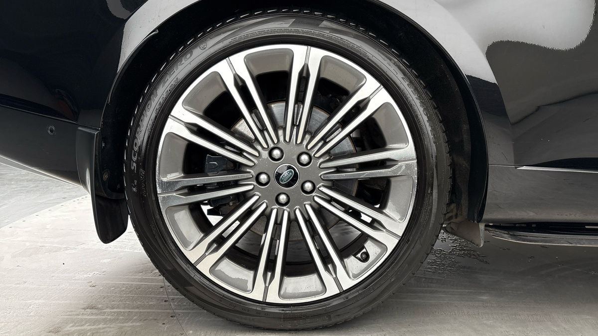 Land Rover Range Rover Image 10