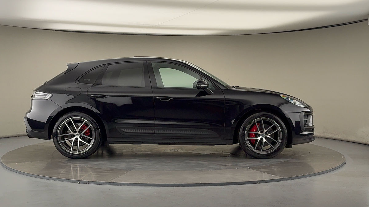 Porsche Macan Image 16