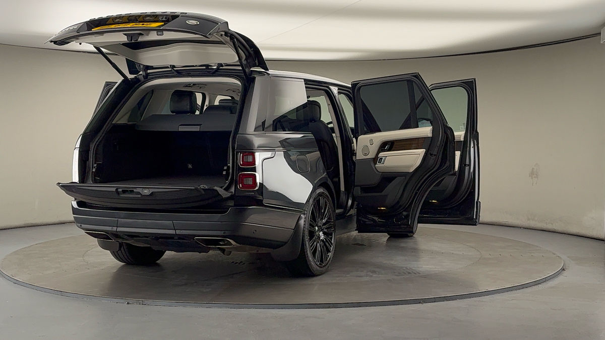 More views of Land Rover Range Rover