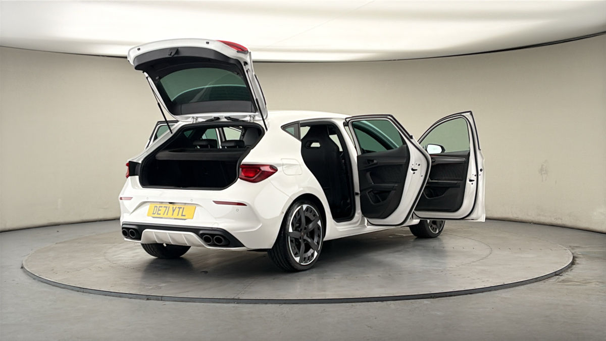 More views of CUPRA Leon