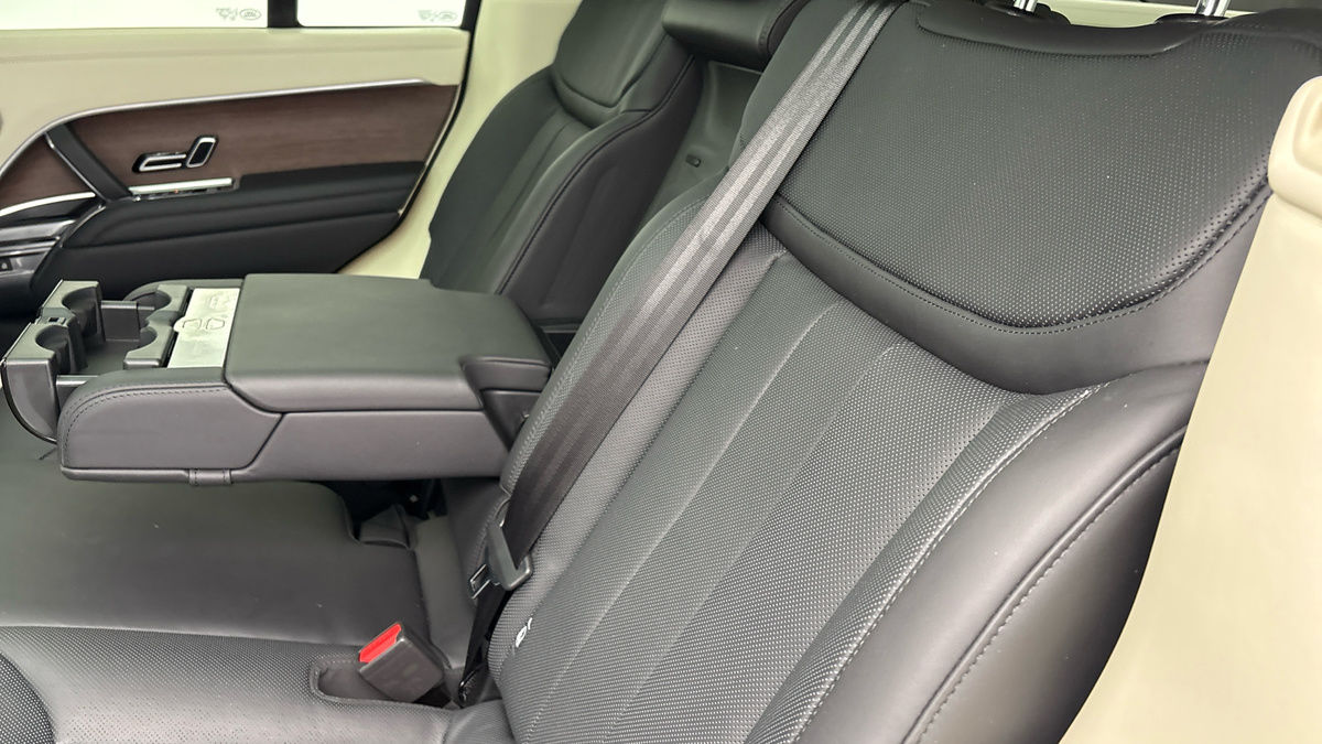 Land Rover Range Rover Image 9