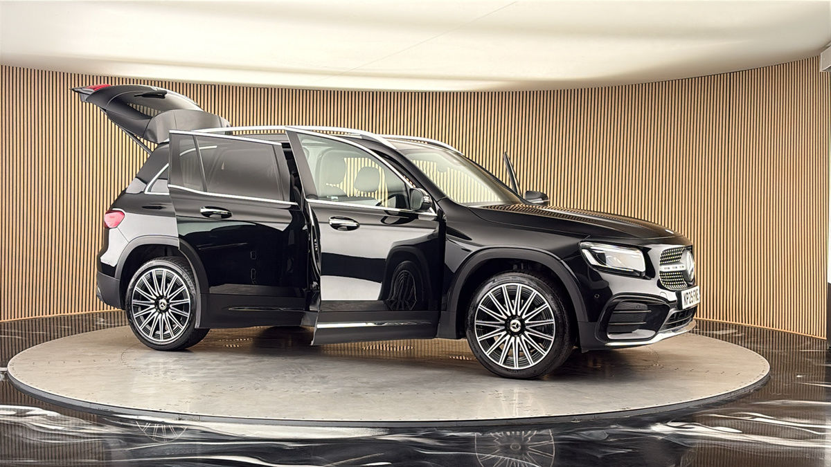 More views of Mercedes-Benz GLB