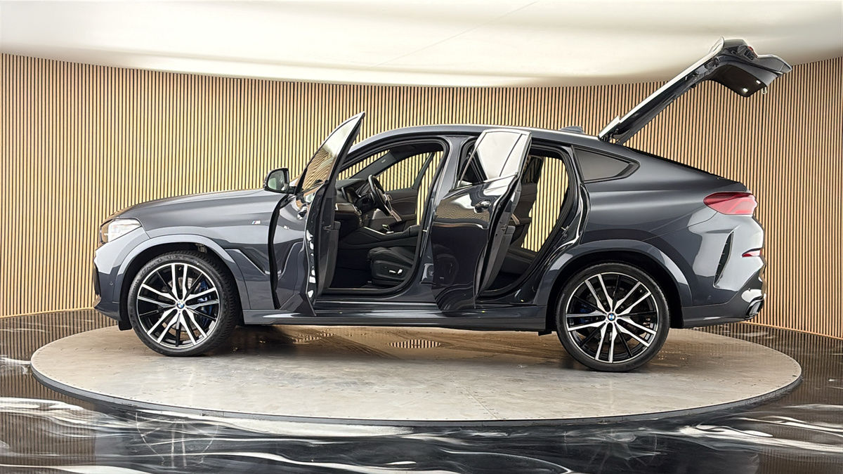 More views of BMW X6