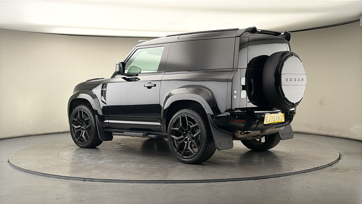 More views of Land Rover Defender 90