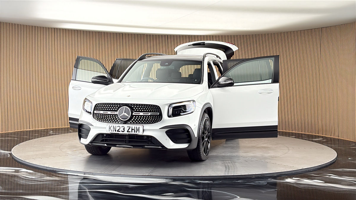 More views of Mercedes-Benz GLB