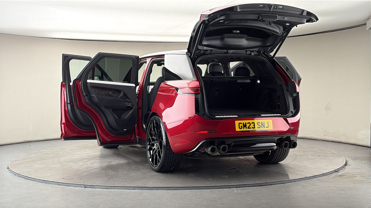 More views of Land Rover Range Rover Sport