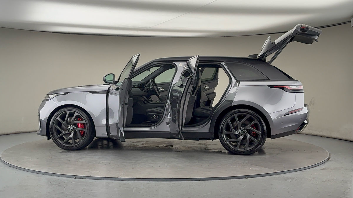 More views of Land Rover Range Rover Velar