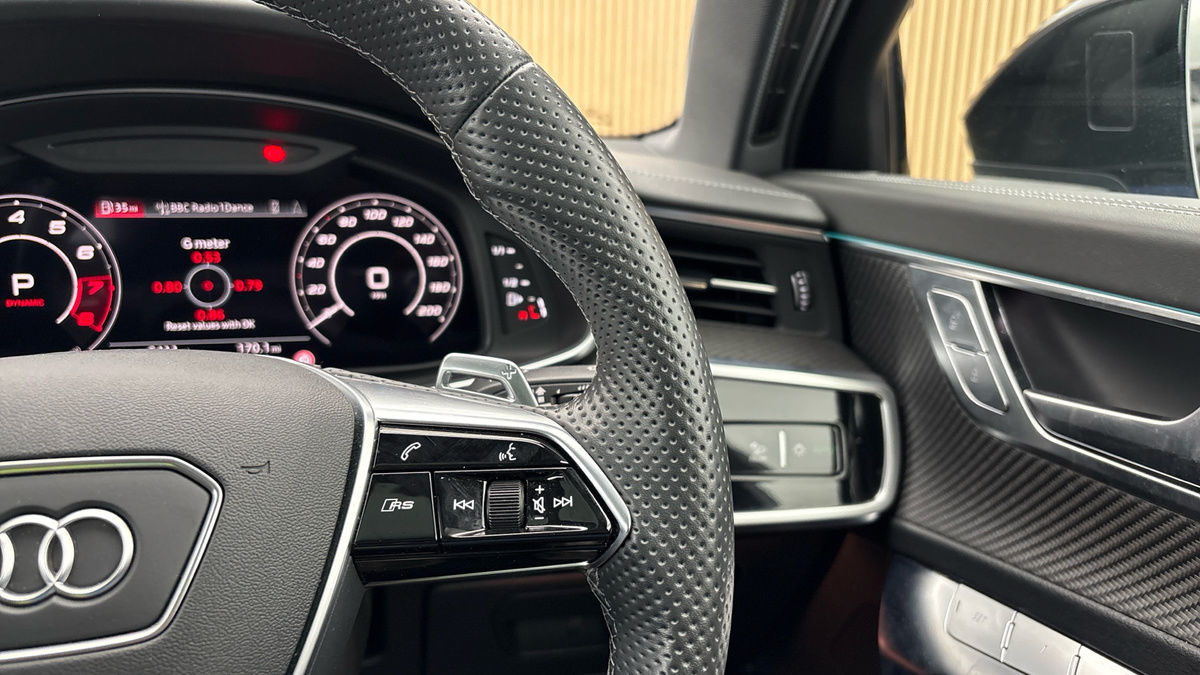 Audi RS6 Avant Image 14