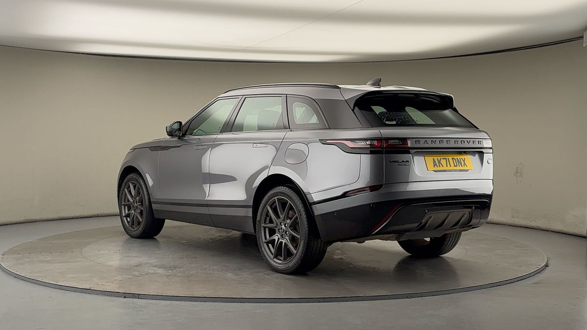 Land Rover Range Rover Velar Image 2