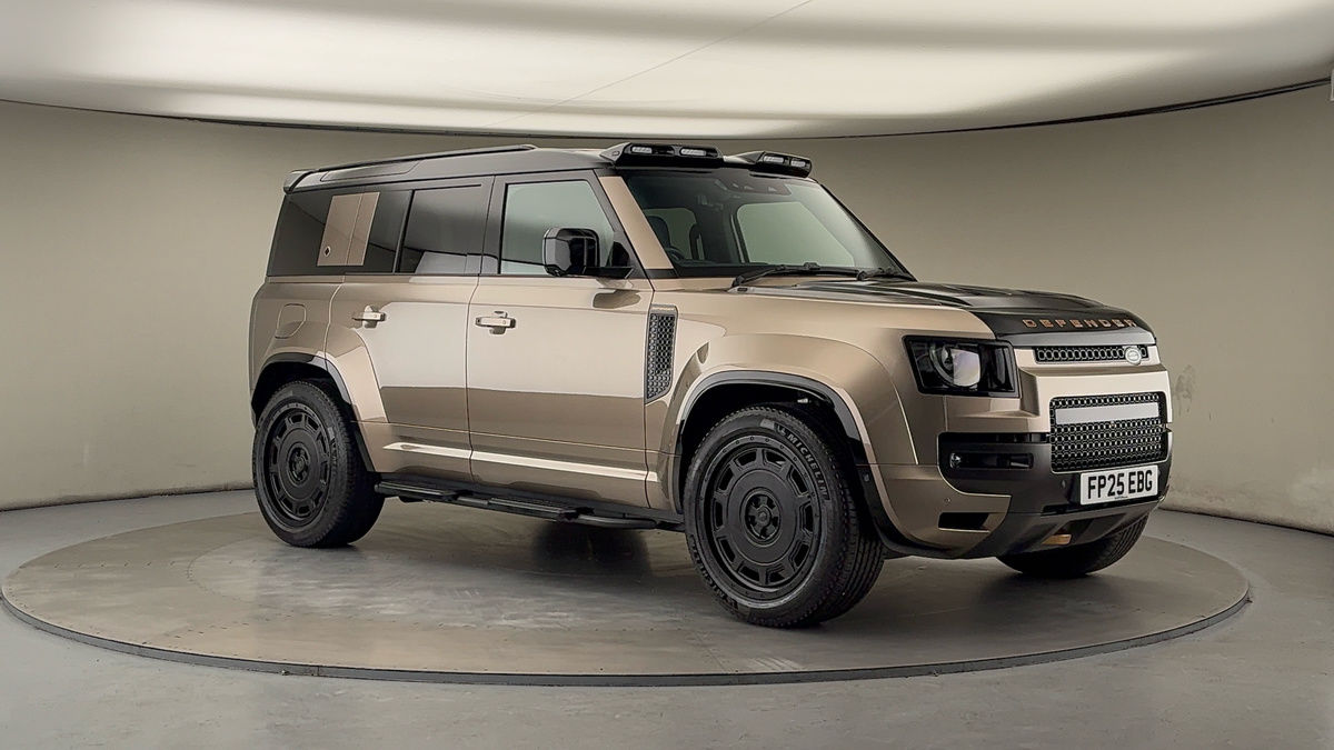 More views of Land Rover Defender 110