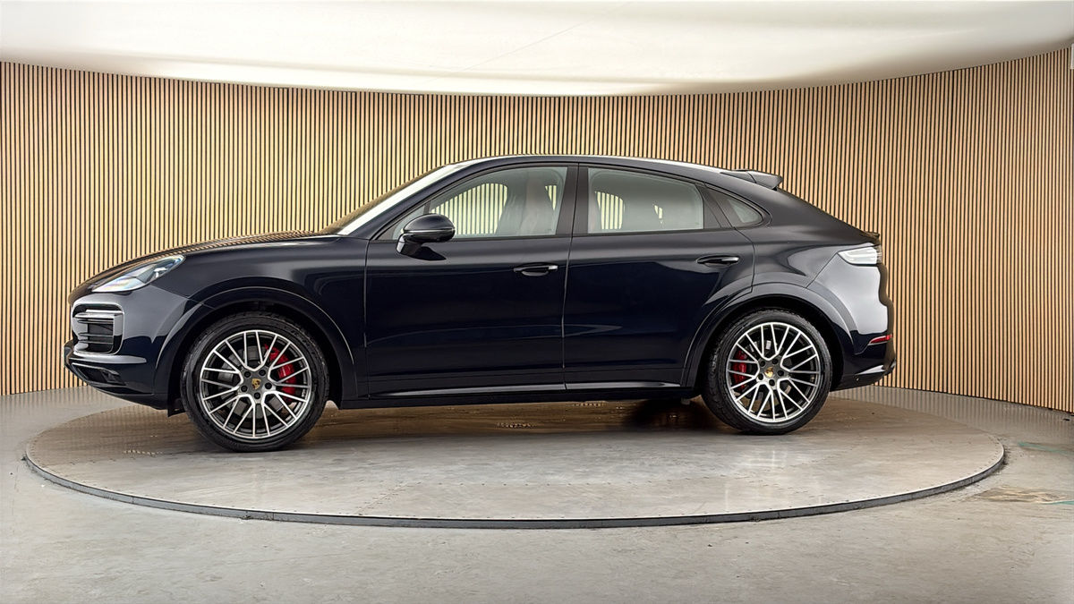 More views of Porsche Cayenne