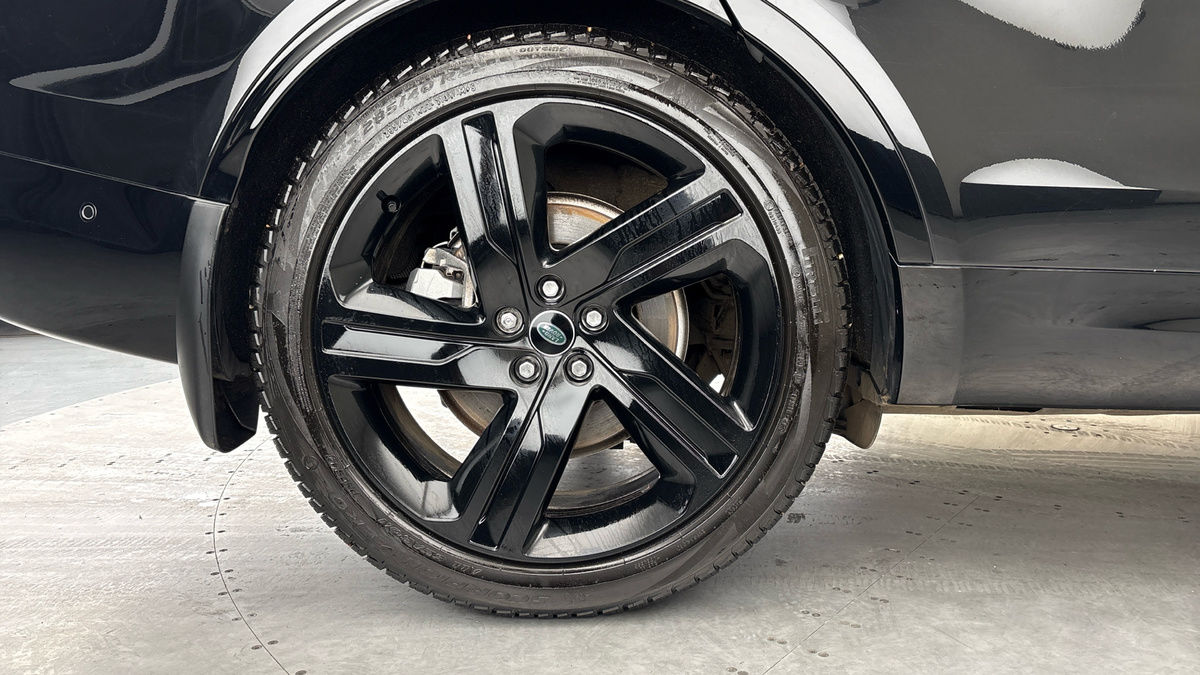 Land Rover Discovery Image 10