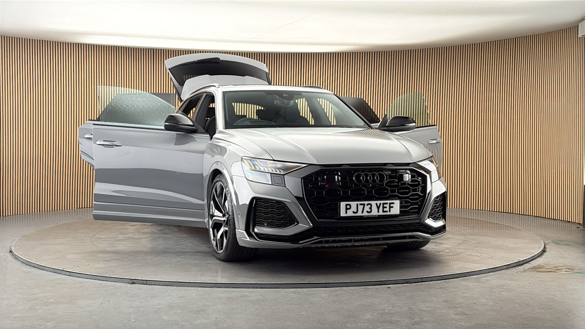 More views of Audi RSQ8