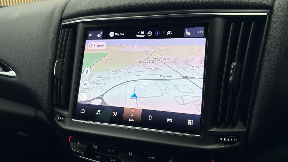 Maserati Levante Image 17