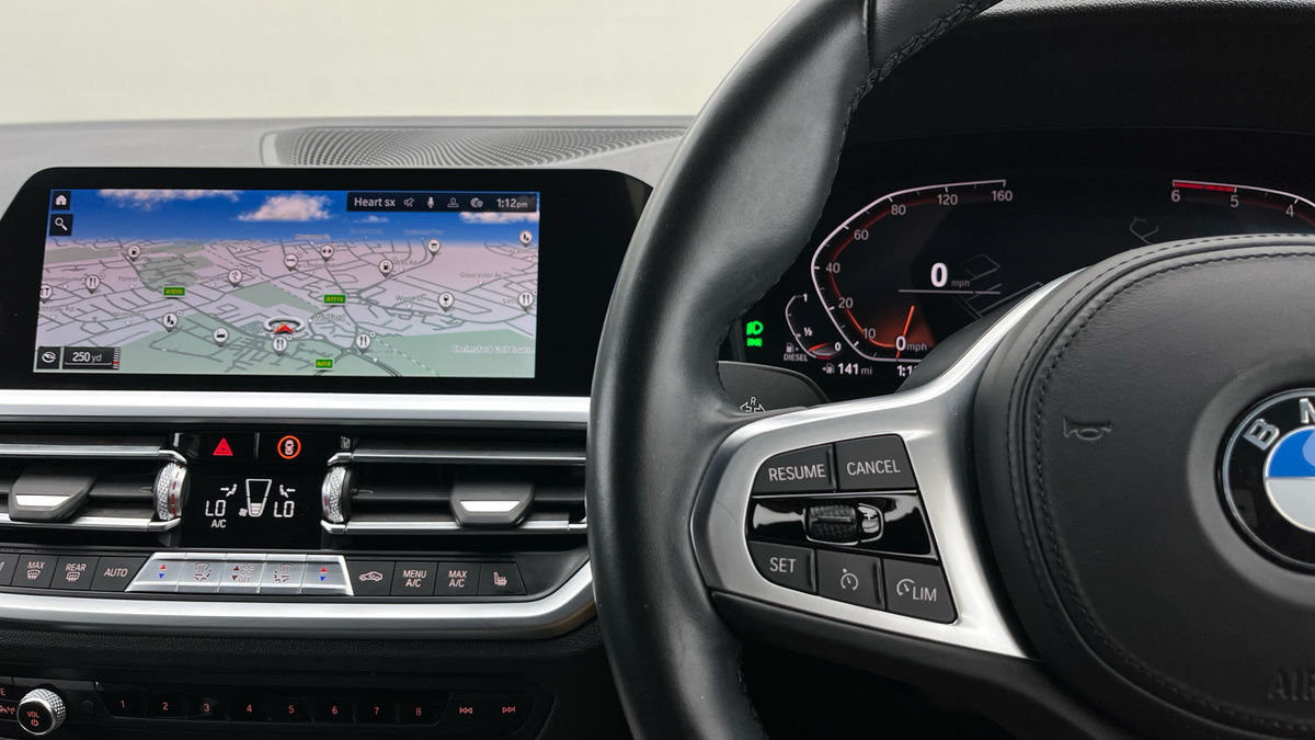 BMW 3 Series Image 13