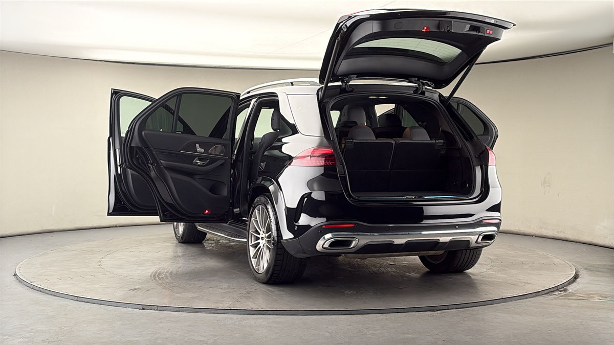 More views of Mercedes-Benz GLE