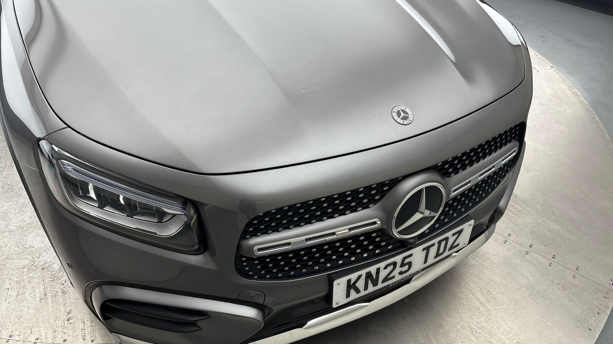 Mercedes-Benz GLB Image 24