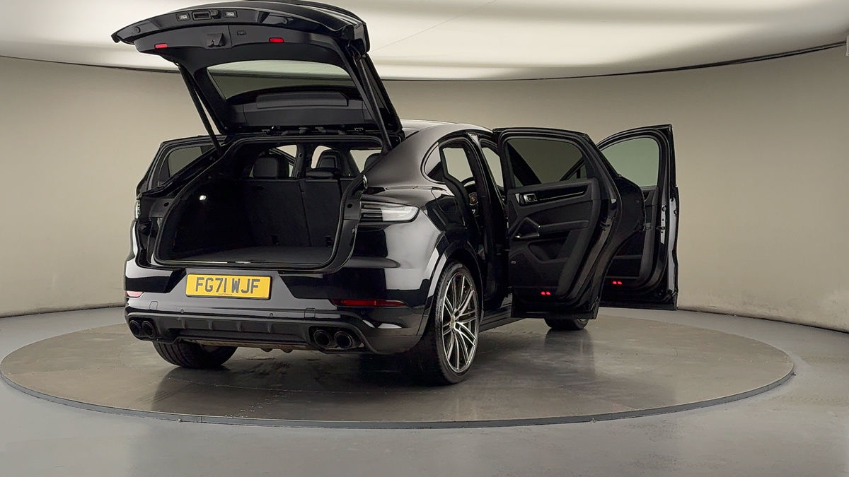 More views of Porsche Cayenne