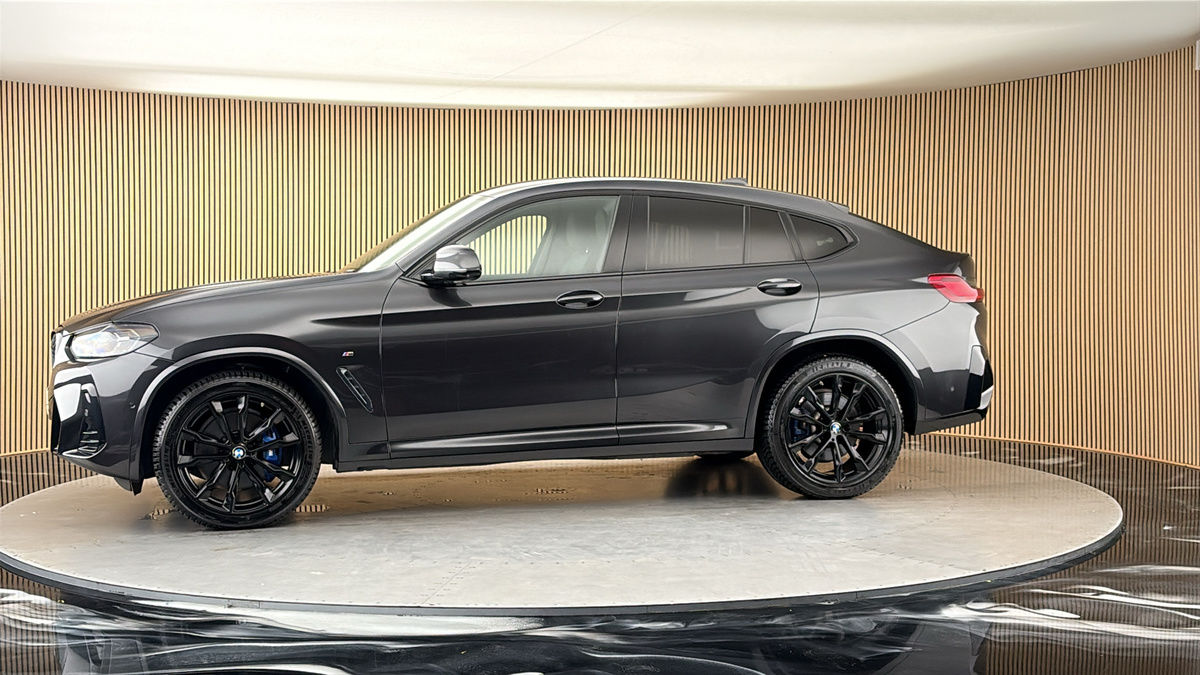 More views of BMW X4