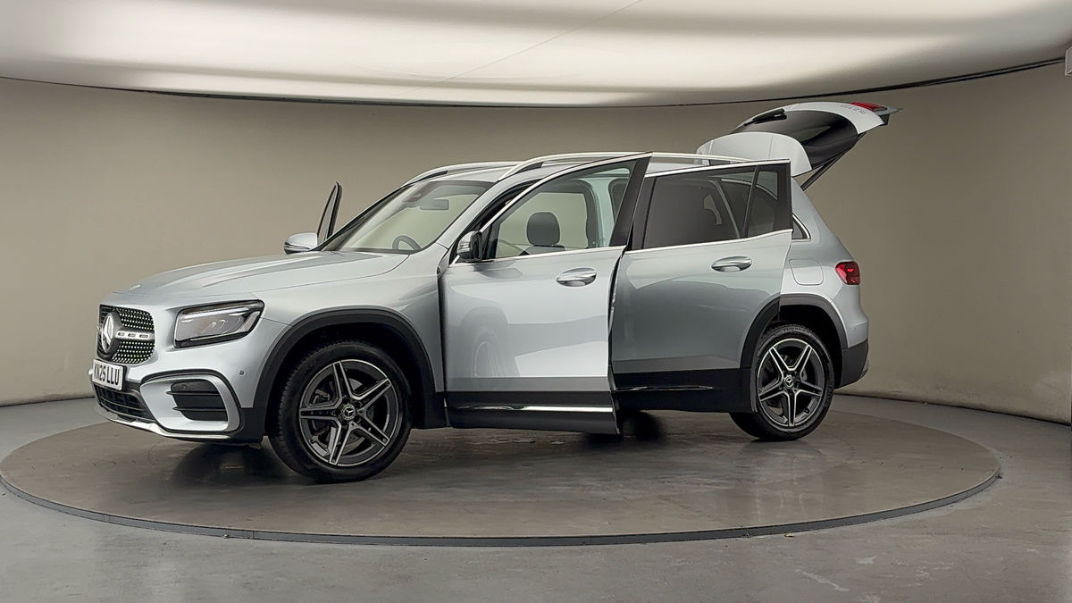 More views of Mercedes-Benz GLB