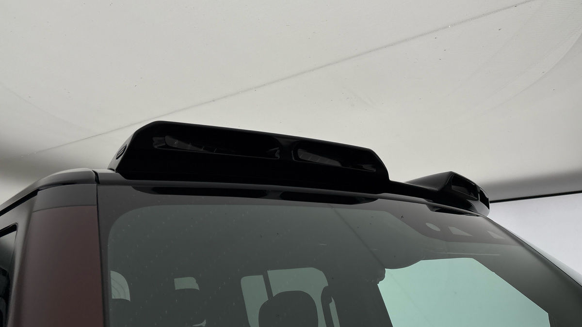 Land Rover Defender 110 Urban Image 28