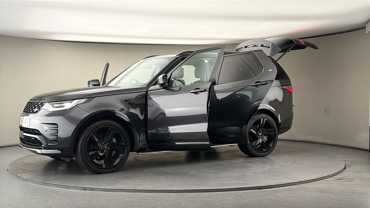 More views of Land Rover Discovery