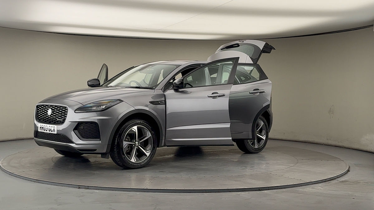 Jaguar E-PACE Image 22