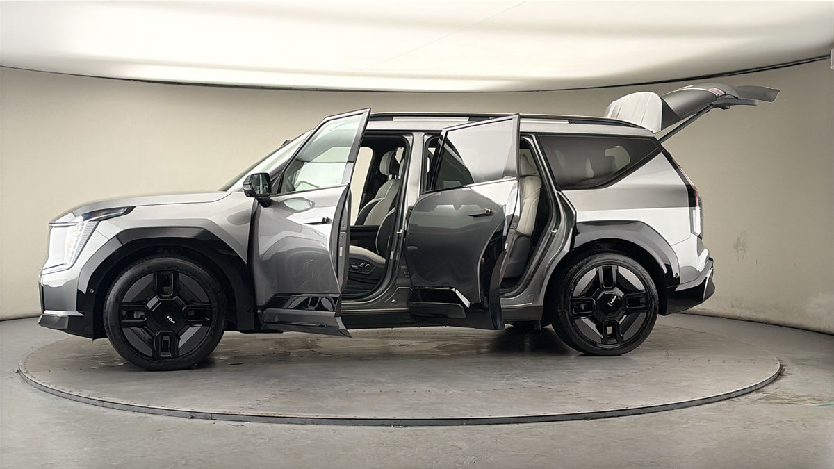 More views of Kia EV9