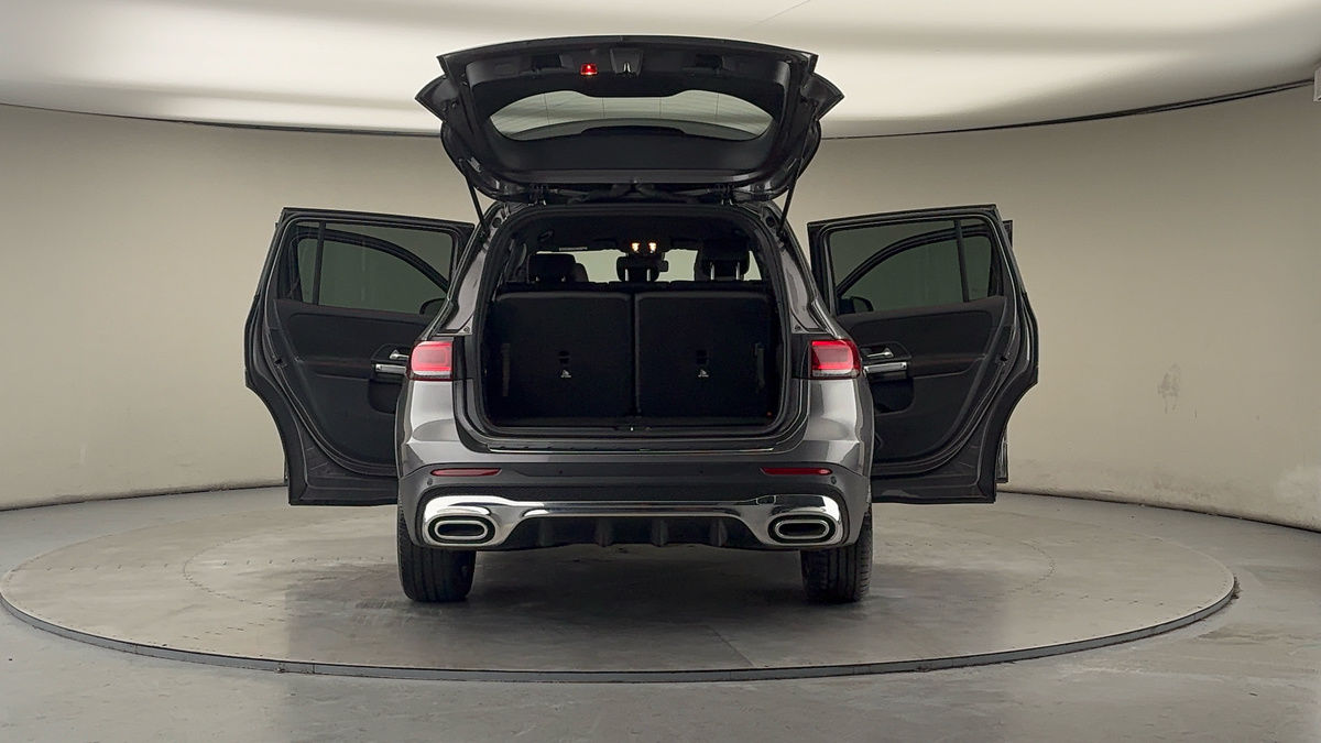 More views of Mercedes-Benz GLB