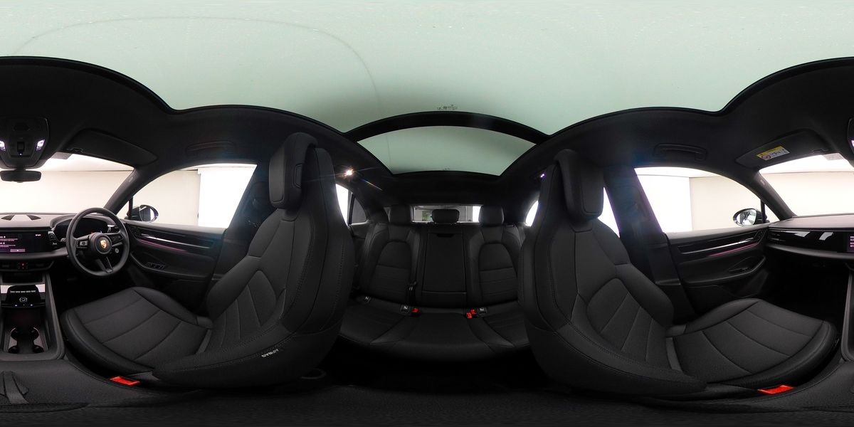 More views of Porsche Macan