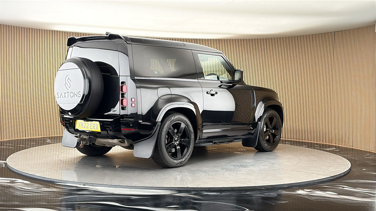 Land Rover Defender 90 Image 21